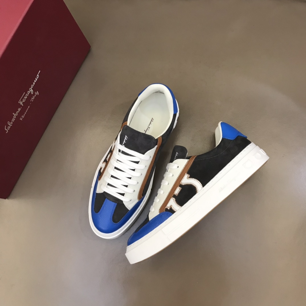 Ferragamo Gancini Sneaker - DopestKickz