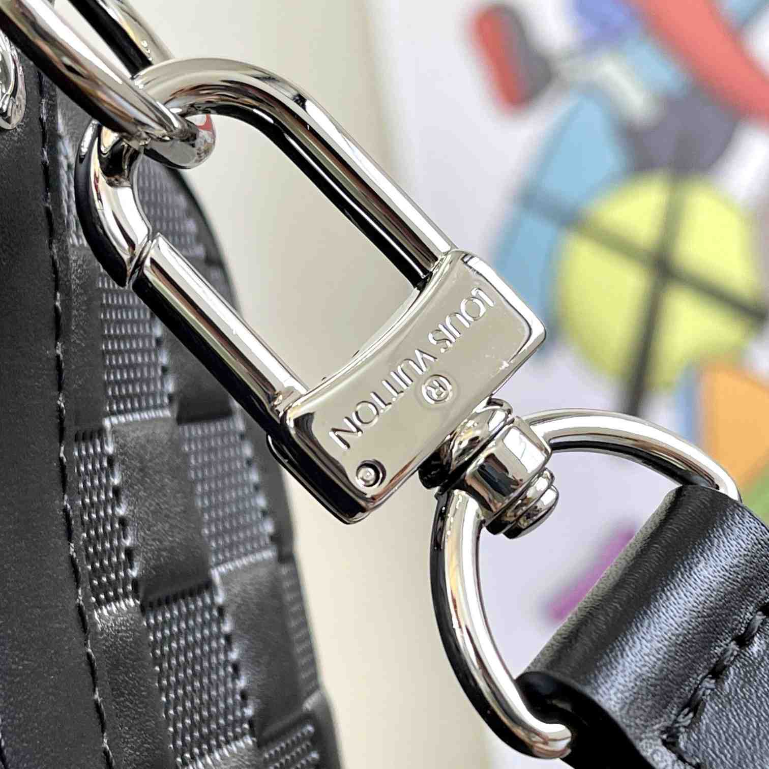 Louis Vuitton Keepall Bandoulière 50 Black    N41145 - DopestKickz