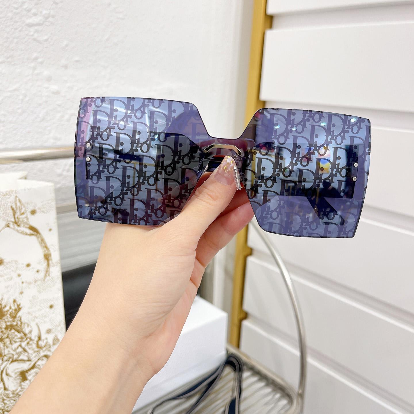 Dior DiorClub M5U Sunglasses  - DopestKickz