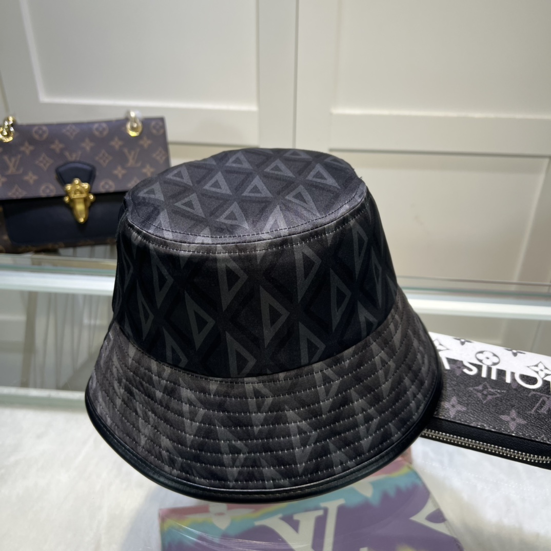 Dior Bucket Hat - DopestKickz
