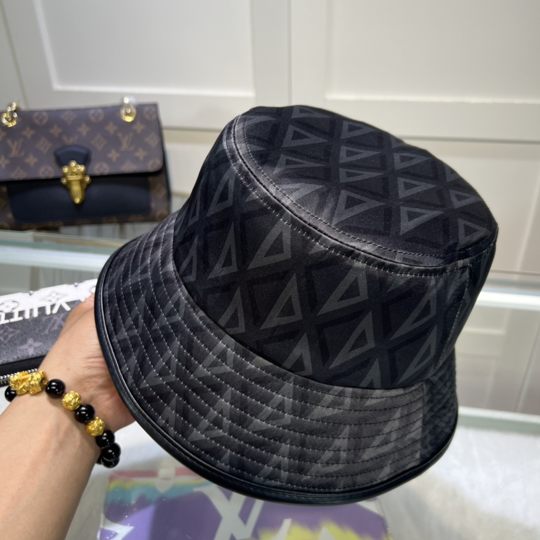 Dior Bucket Hat - DopestKickz