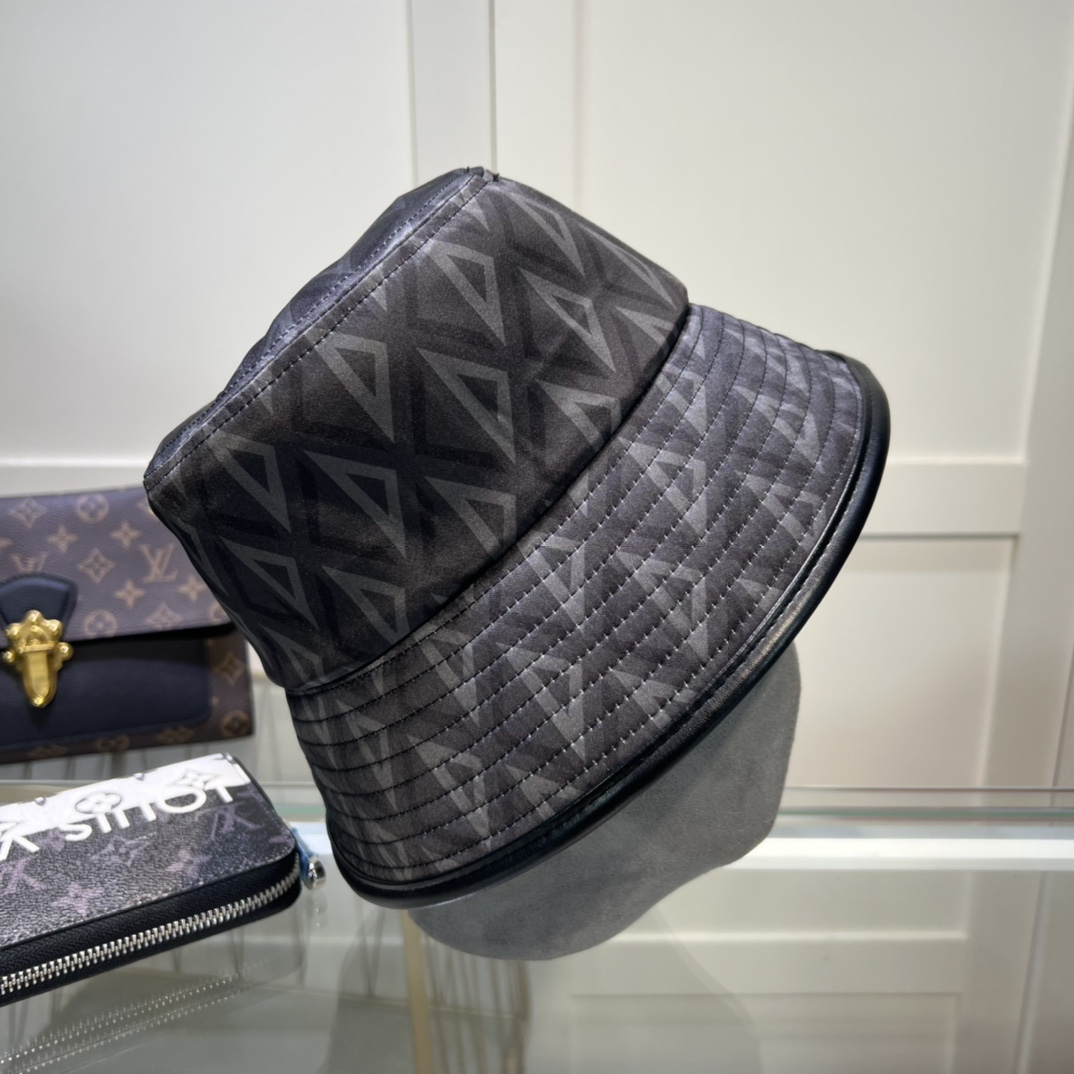 Dior Bucket Hat - DopestKickz
