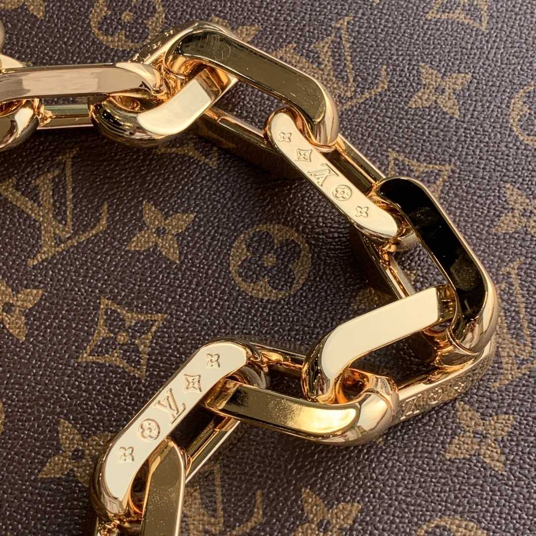 Louis Vuitton Coussin PM Black Lamb (34 x 24 x 12cm)    M57783 - DopestKickz