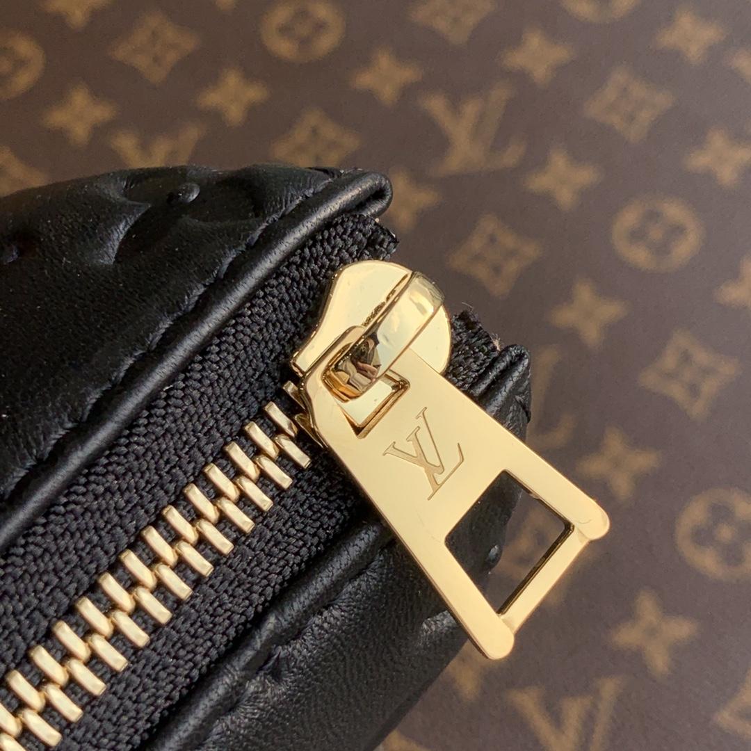 Louis Vuitton Coussin PM Black Lamb (34 x 24 x 12cm)    M57783 - DopestKickz