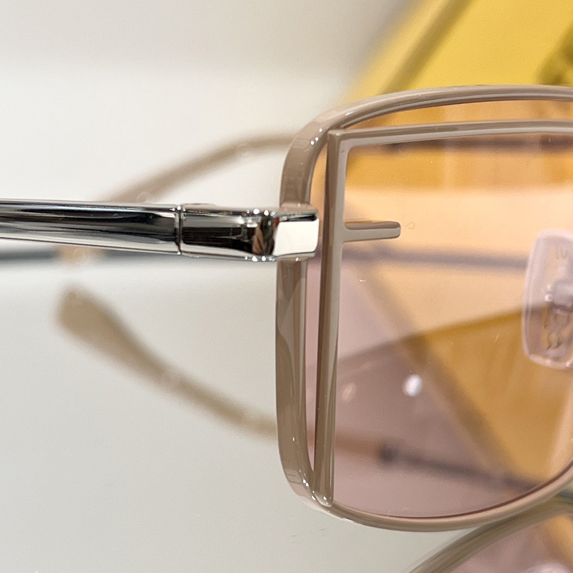 Fendi First Sight Brown Metal Fashion Show Sunglasses With pink Lenses - DopestKickz