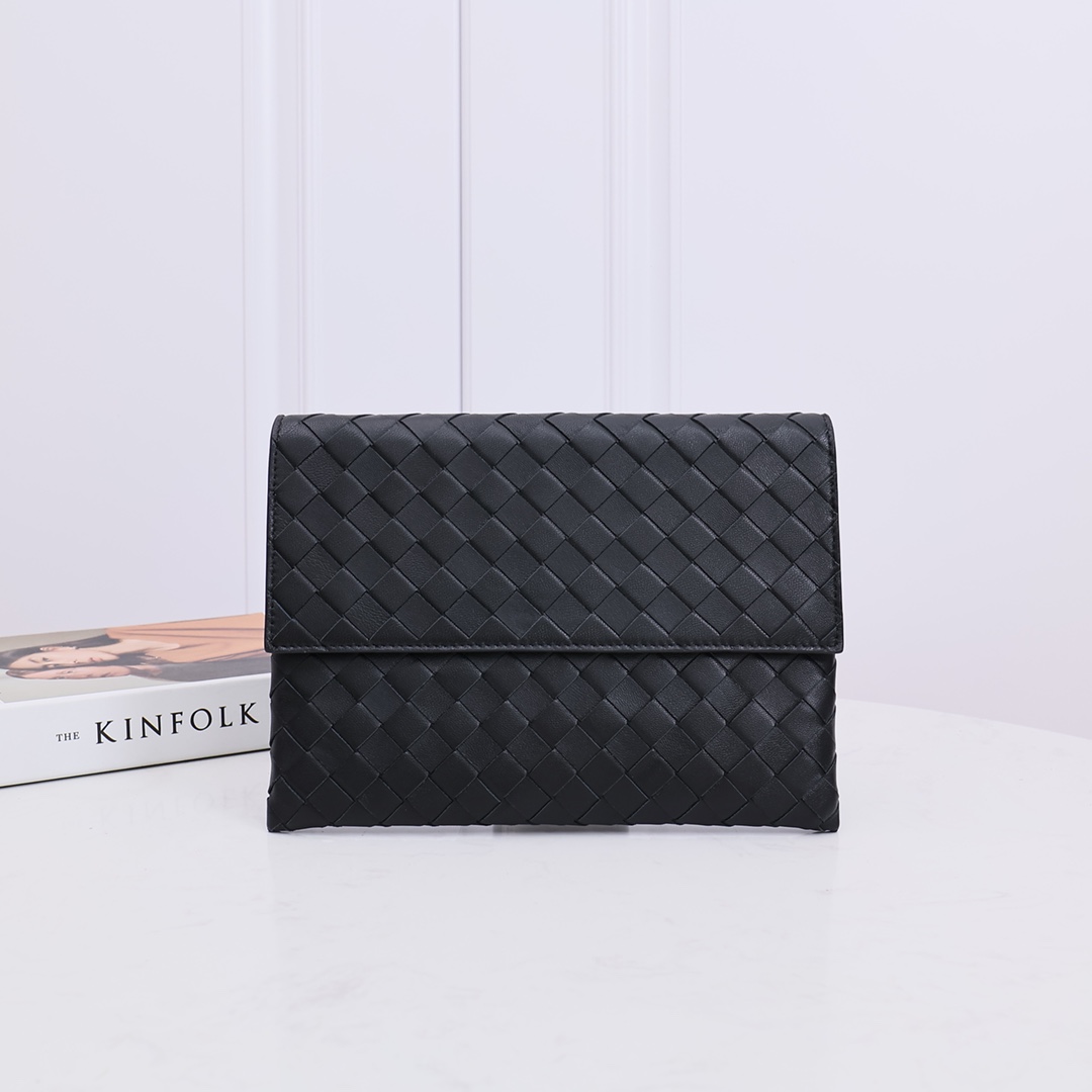 Bottega Veneta Flap Pouch - DopestKickz