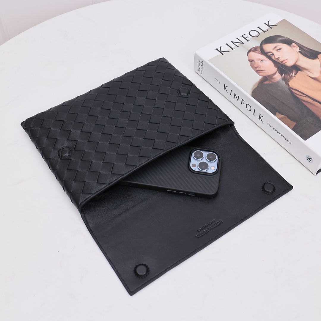Bottega Veneta Flap Pouch - DopestKickz