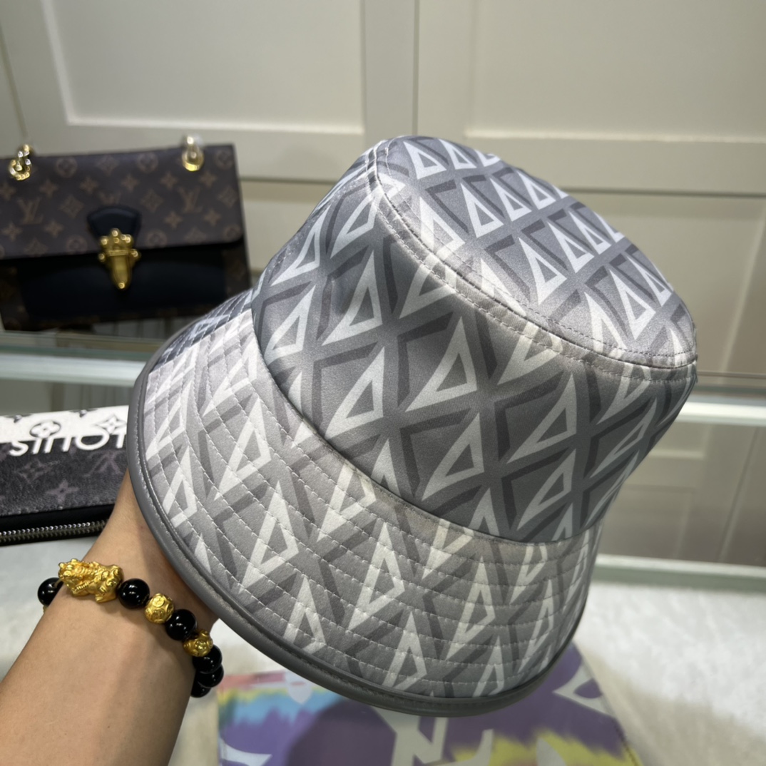 Dior Bucket Hat - DopestKickz
