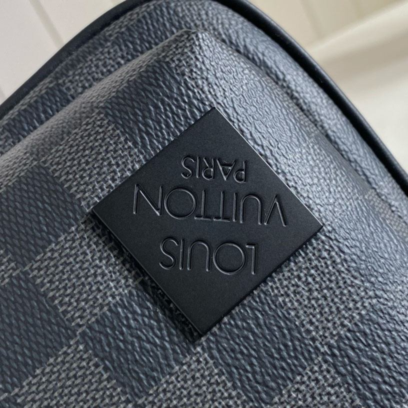 Louis Vuitton Avenue Slingbag  ( 20 x 31 x 7cm)   N45302 - DopestKickz