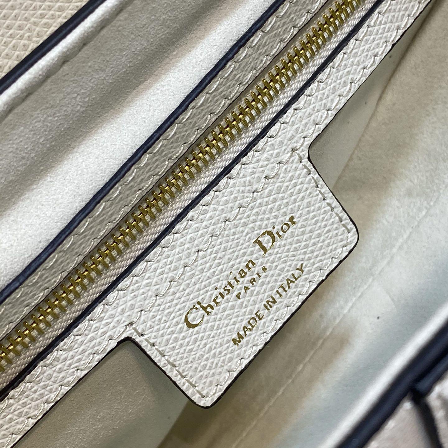 Dior Saddle Bag  - DopestKickz