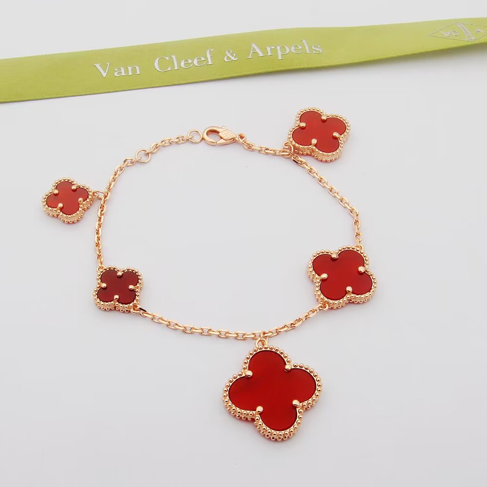 Van Cleef & Arpels Bracelet - DopestKickz