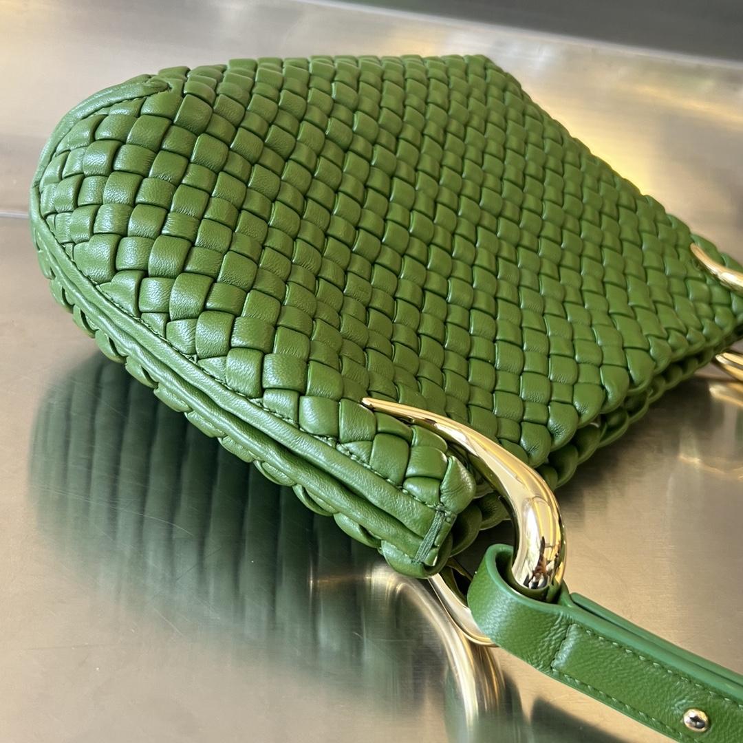 Bottega Veneta Small Clicker Shoulder Bag - DopestKickz