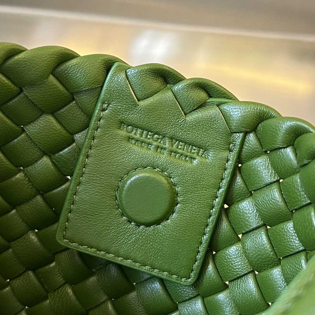 Bottega Veneta Small Clicker Shoulder Bag - DopestKickz