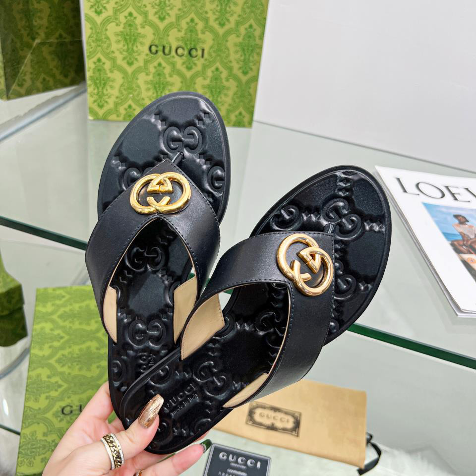 Gucci Women's Interlocking G Thong Sandal - DopestKickz