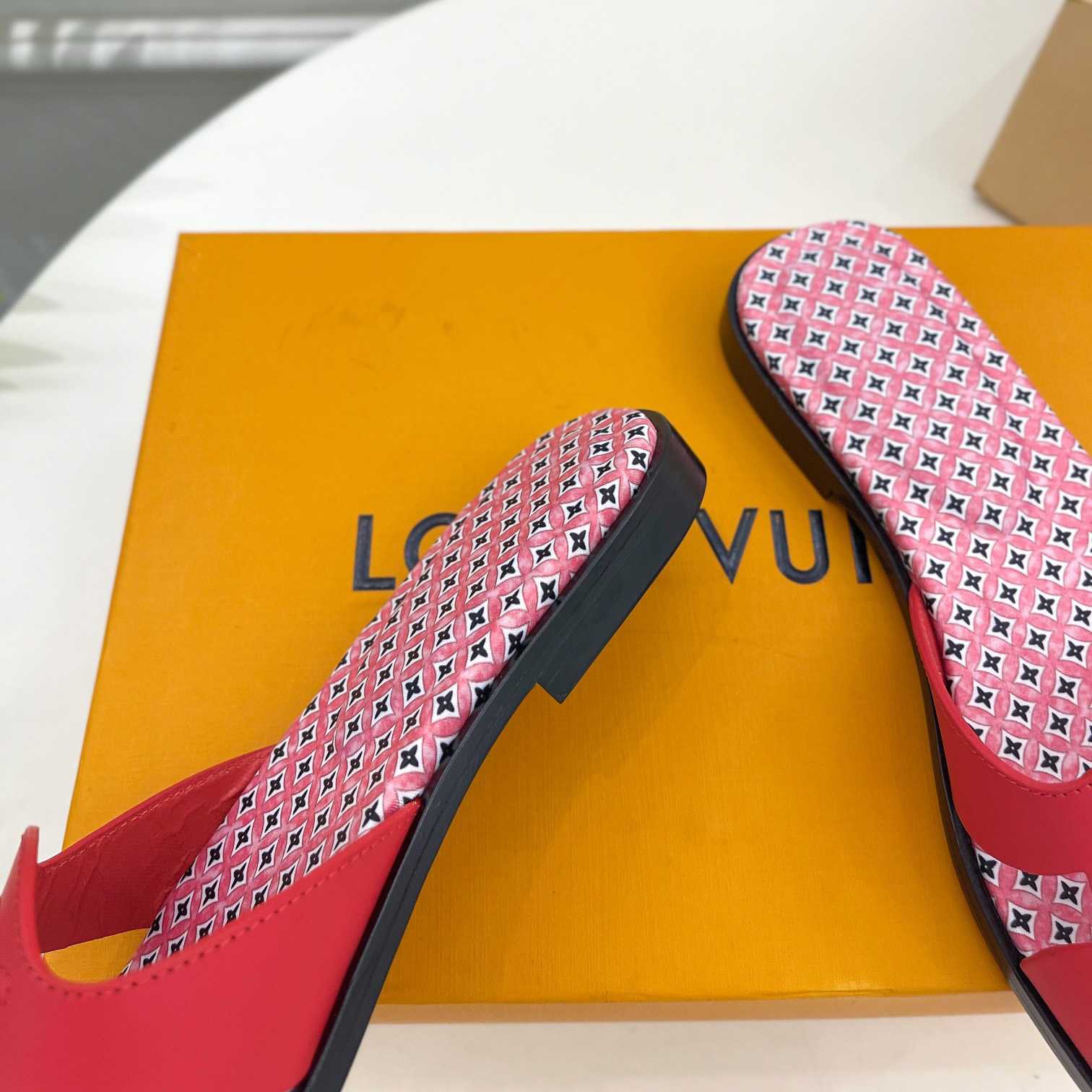 Louis Vuitton LV Isola Flat Mule - DopestKickz
