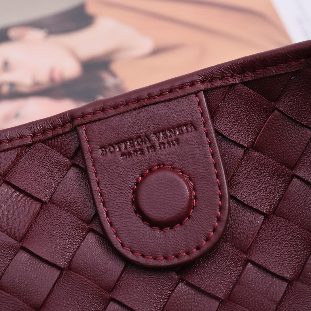 Bottega Veneta Sardine - DopestKickz