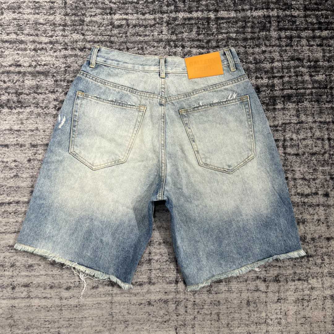 Gallery Dept. Shorts     6310 - DopestKickz