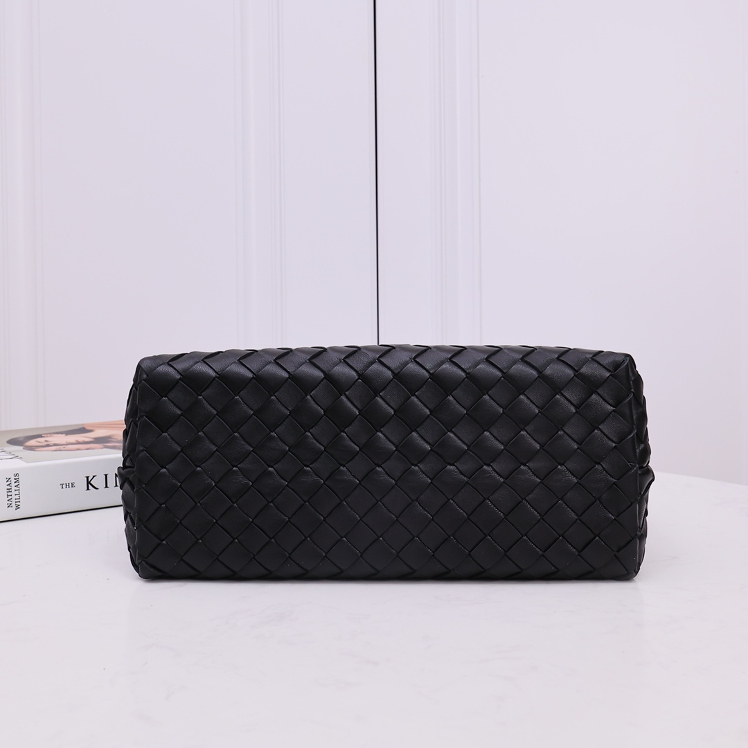 Bottega Veneta Medium Andiamo - DopestKickz