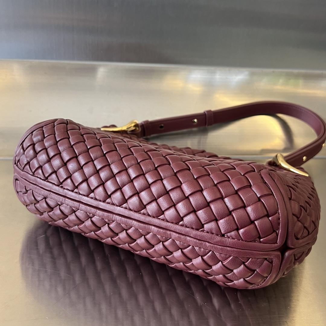 Bottega Veneta Small Clicker Shoulder Bag - DopestKickz