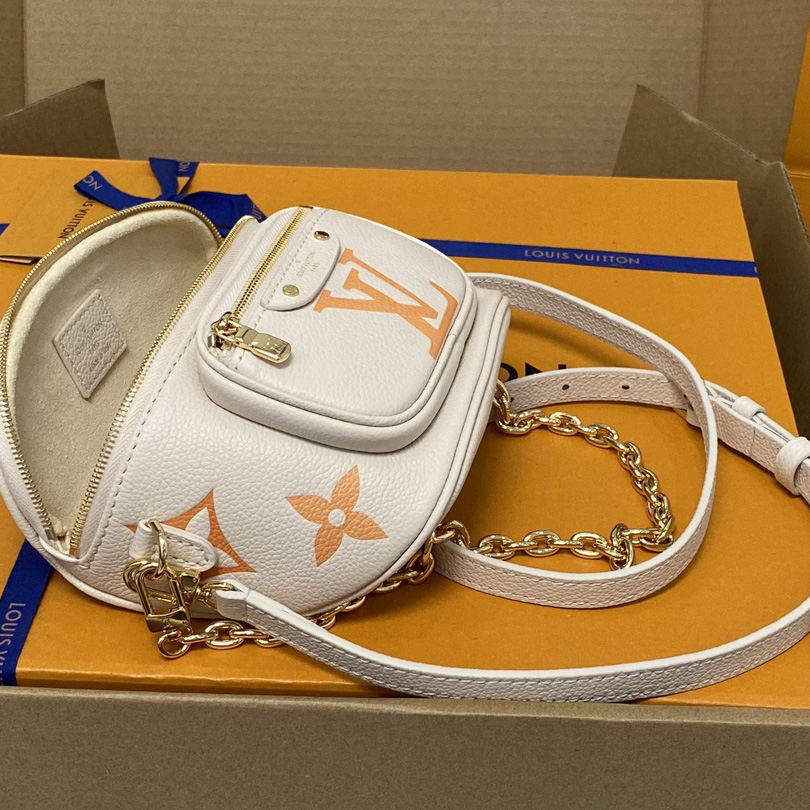 Louis Vuitton Mini Bumbag (17x12x9.5cm)      M82208 - DopestKickz