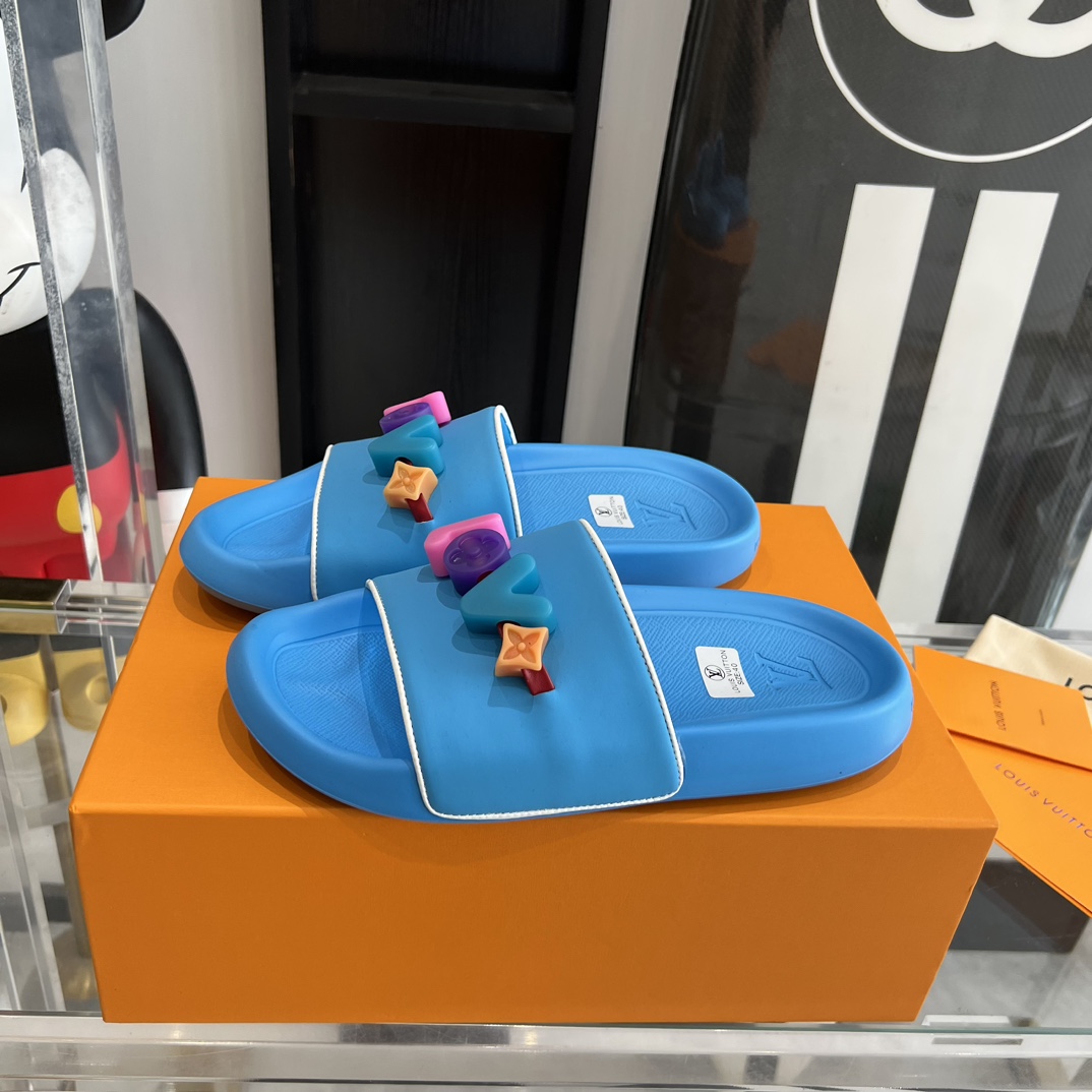 Louis Vuitton Pool Pillow Flat Comfort Mule Sandals - DopestKickz