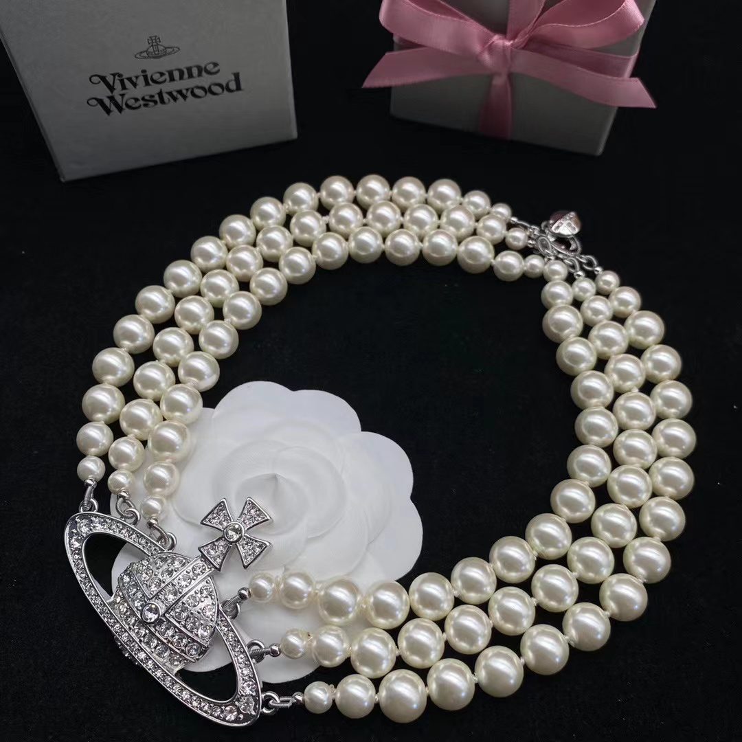 Vivienne Westwood Bas Relief Gold-tone and Faux Pearl Choker - DopestKickz