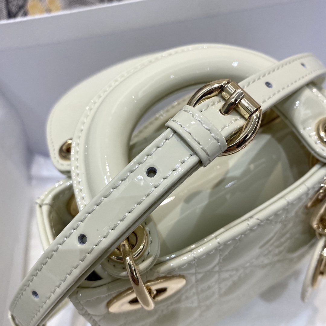 Dior Mini Lady Dior Bag(12*10*5cm) - DopestKickz