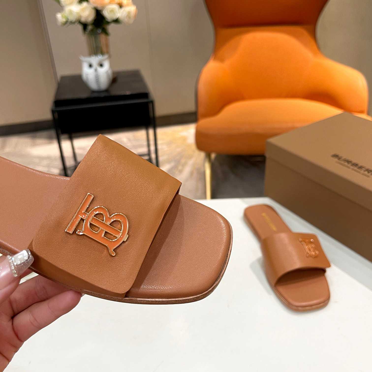 Burberry Women's Mule Sandals - DopestKickz