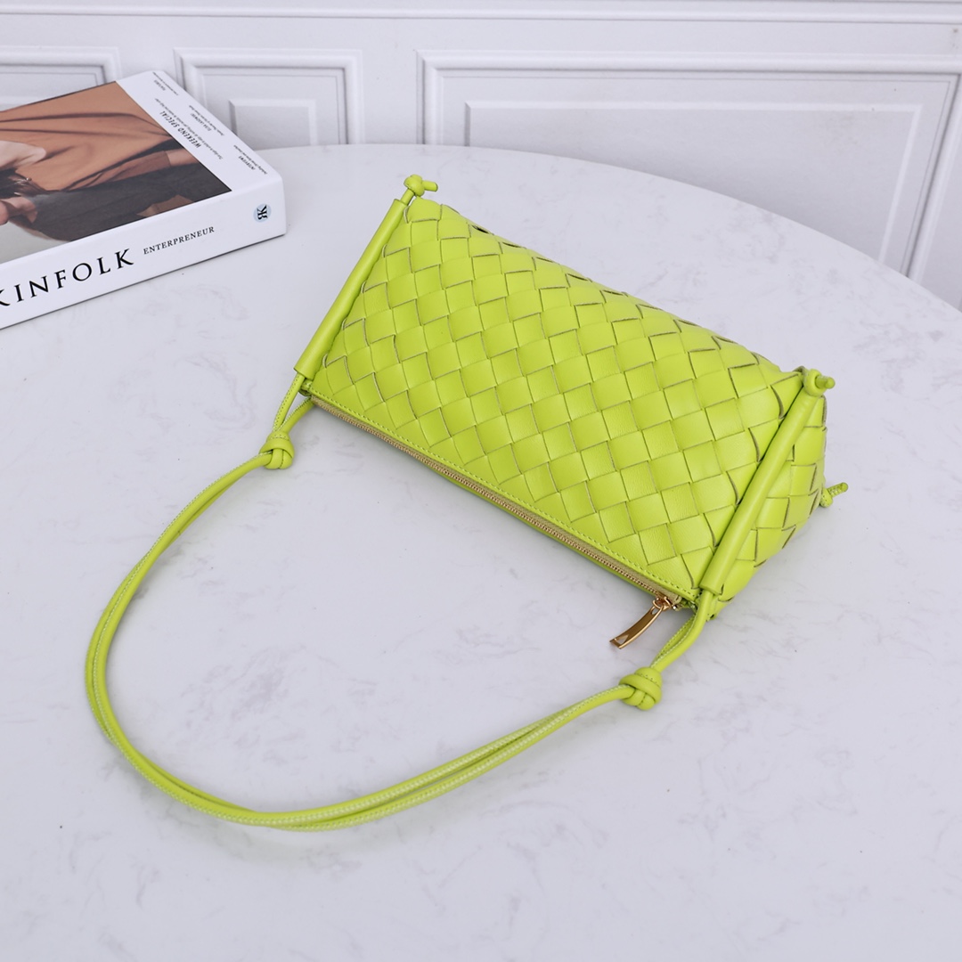 Bottega Veneta Intrecciato Napa Zip Shoulder Bag (25*12*11CM) - DopestKickz