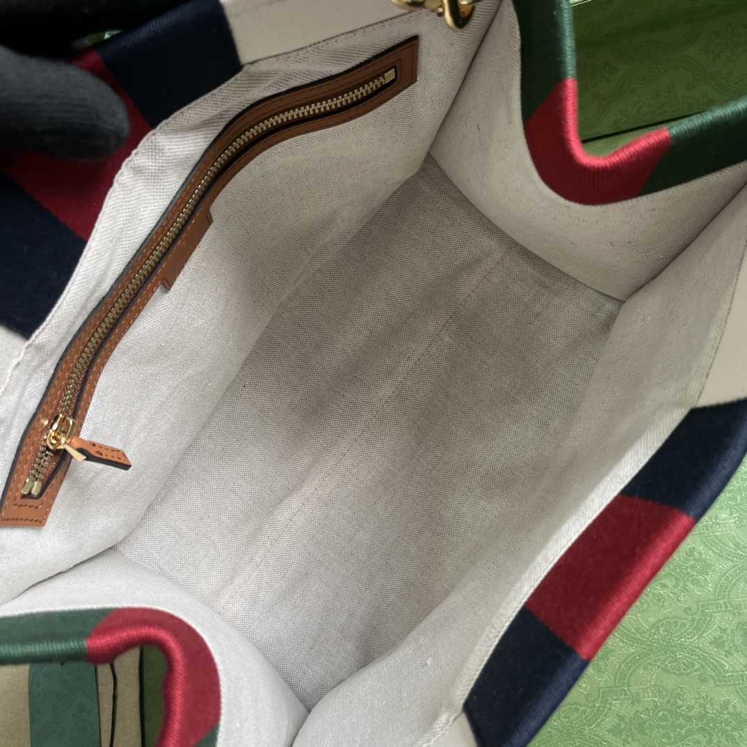 Gucci Medium Interlocking G Tote Bag (28x 34x 18.5cm) - DopestKickz