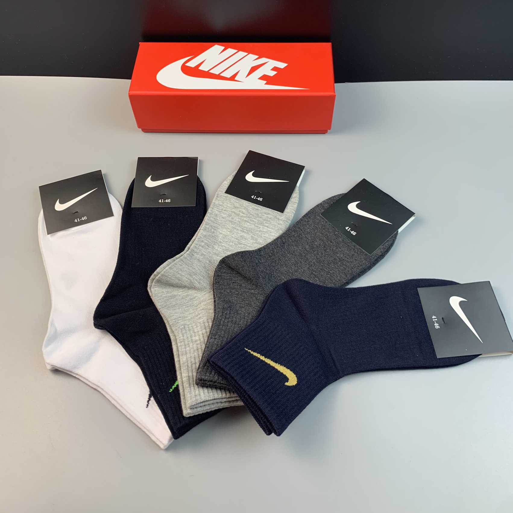 Nike Socks /Box - DopestKickz