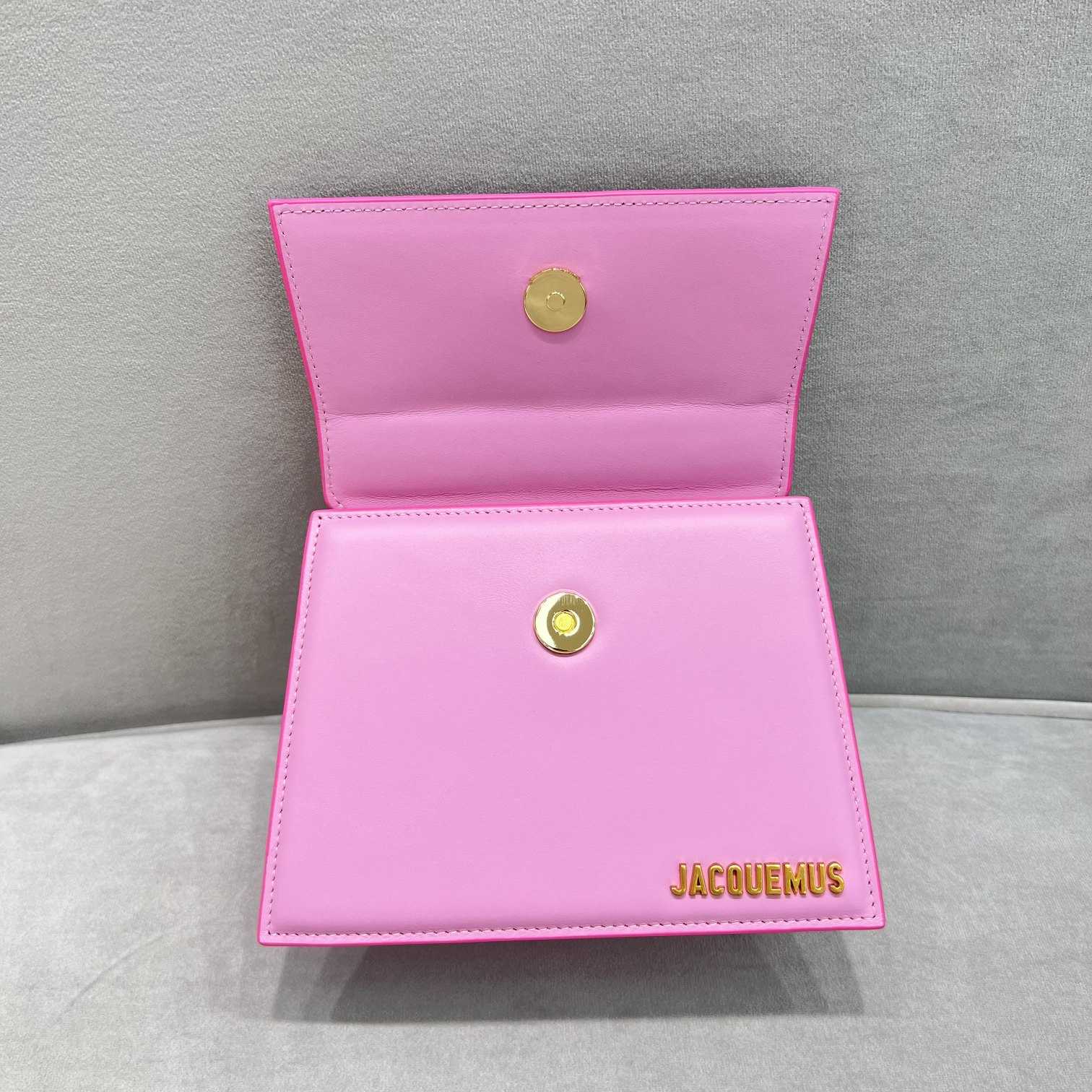 Jacquemus Le Chiquito Bag  (18x15.5x8cm) - DopestKickz