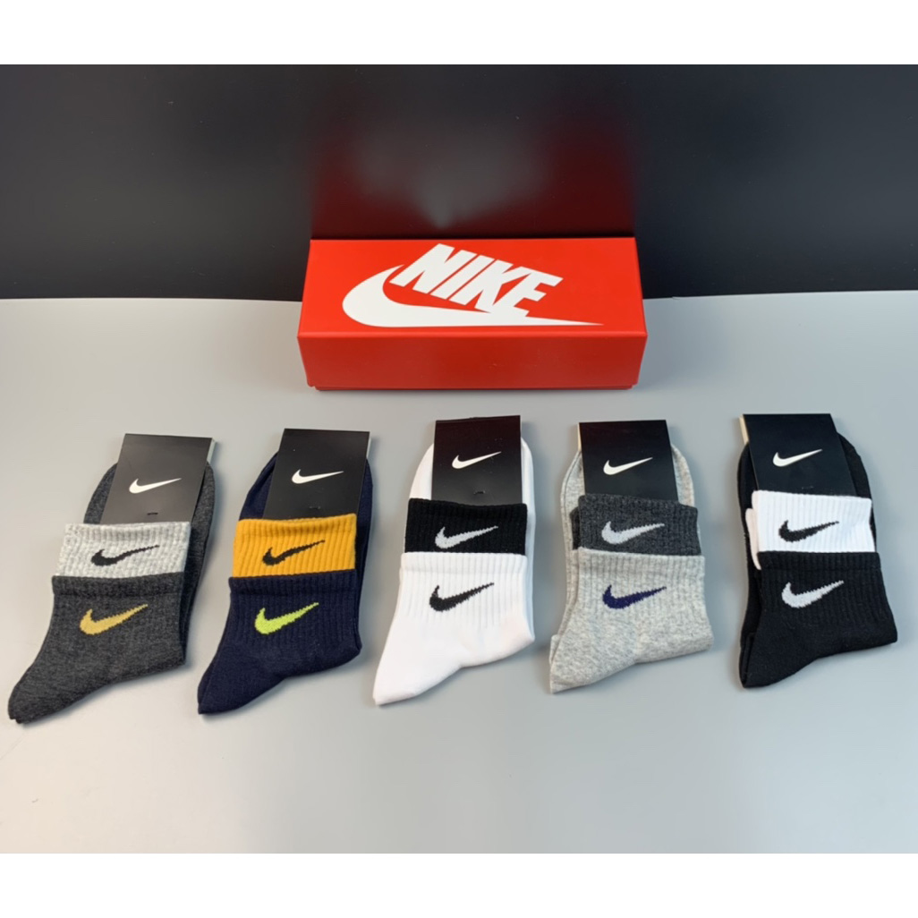 Nike Socks /Box - DopestKickz