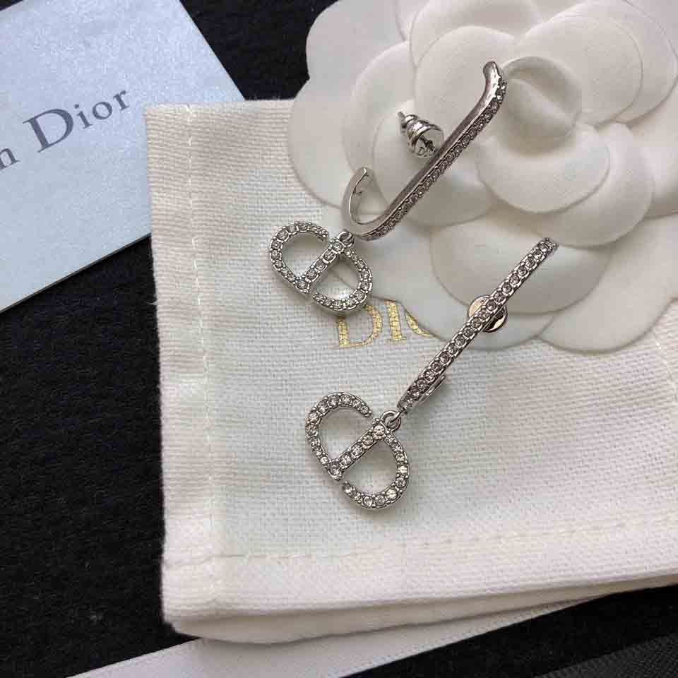 Dior 30 Montaigne Earrings - DopestKickz