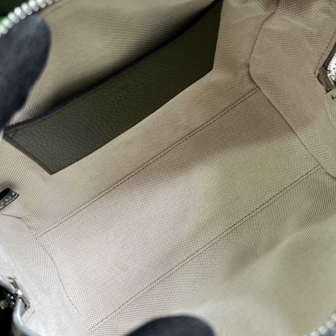 Gucci Jumbo GG Mini Duffle Bag (22-15-12.5cm) - DopestKickz
