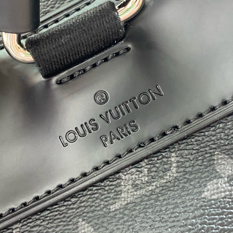 Louis Vuitton Monogram Montsouris Backpack(38 x 44 x 21cm)   M41379 - DopestKickz