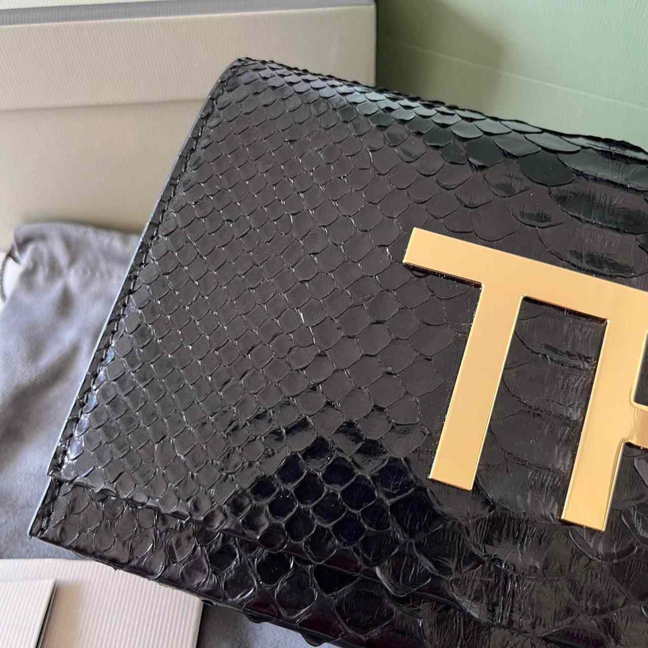 Tom Ford Leather TF Bag (21-13-6cm) - DopestKickz