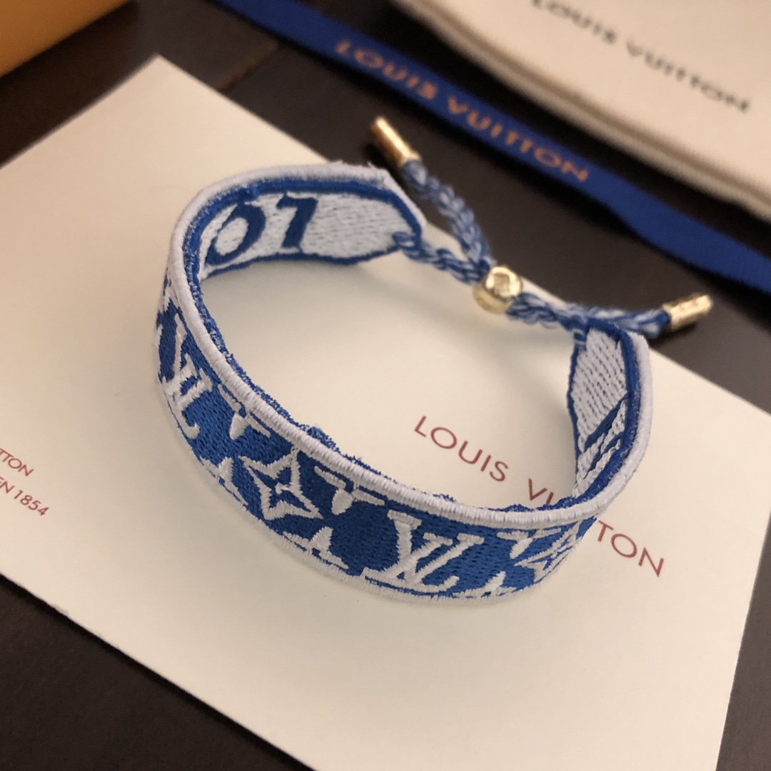 Louis Vuitton LV Buddy Bracelet    M1056Z - DopestKickz