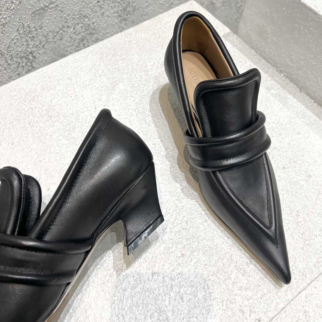 Bottega Veneta Spada Pump - DopestKickz