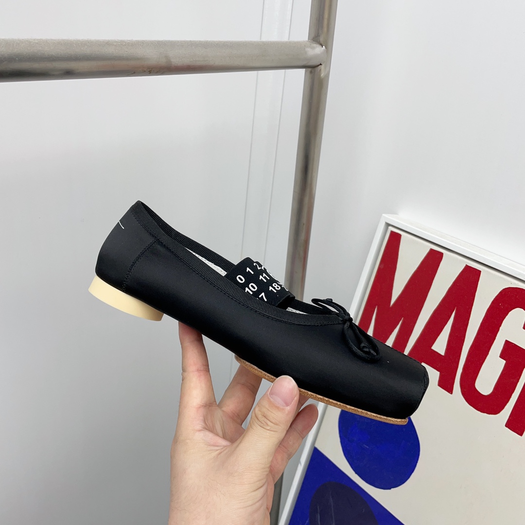 Maison Margiela MM6 Logo-strap Ballet Flats - DopestKickz