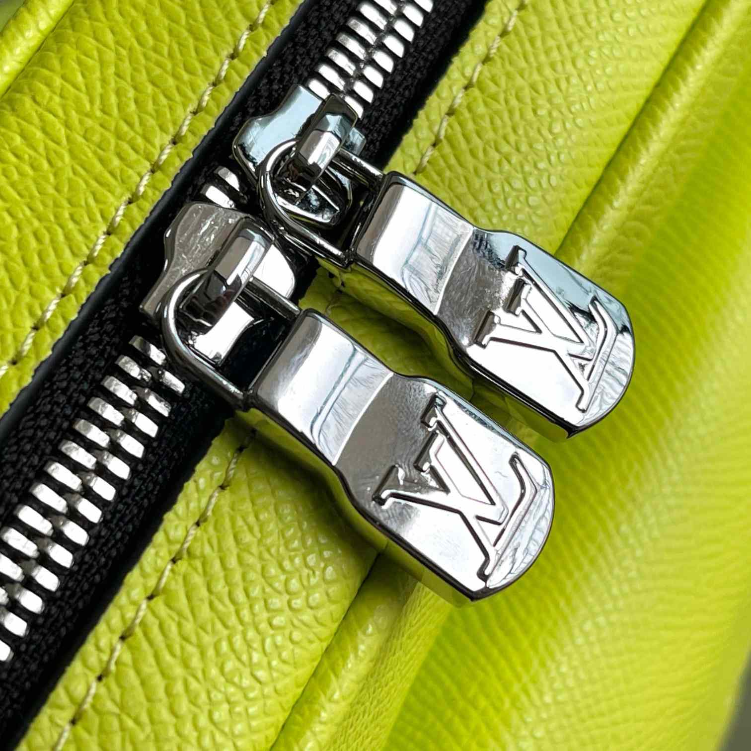 Louis Vuitton Multi Pochette Accessoires   (29.5-20-10.5cm) M57631 - DopestKickz