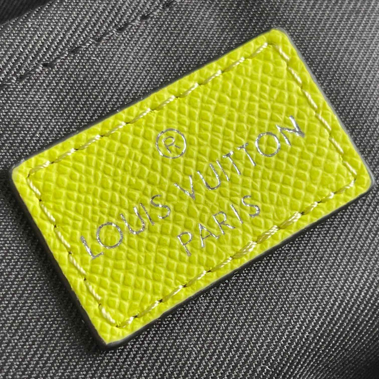 Louis Vuitton Multi Pochette Accessoires   (29.5-20-10.5cm) M57631 - DopestKickz