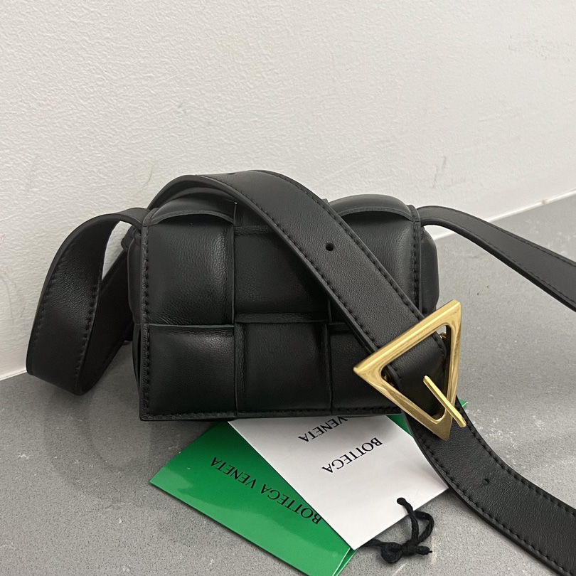 Bottega Veneta Padded Cassette Bag(12*8*4cm) - DopestKickz