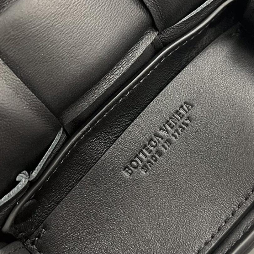 Bottega Veneta Padded Cassette Bag(12*8*4cm) - DopestKickz