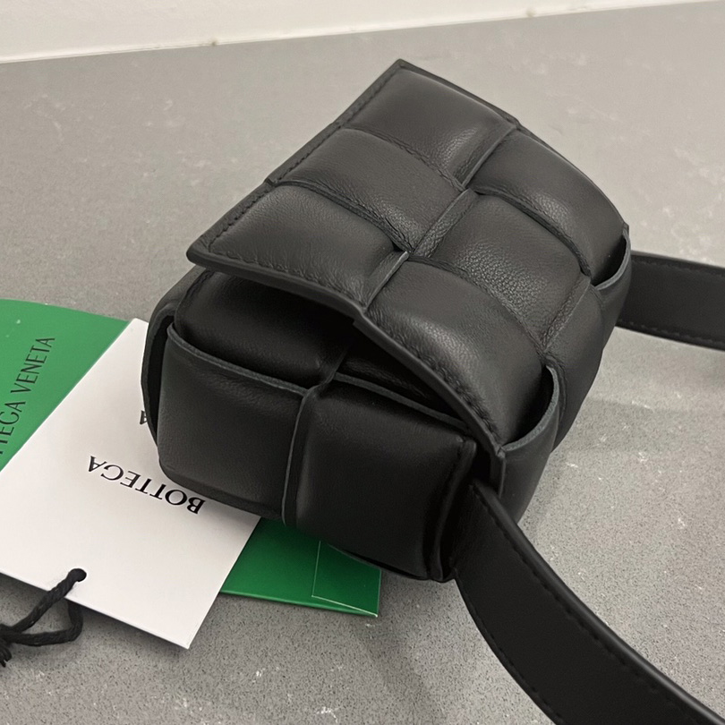 Bottega Veneta Padded Cassette Bag(12*8*4cm) - DopestKickz