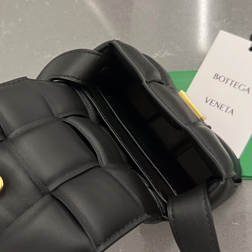 Bottega Veneta Padded Cassette Bag(12*8*4cm) - DopestKickz