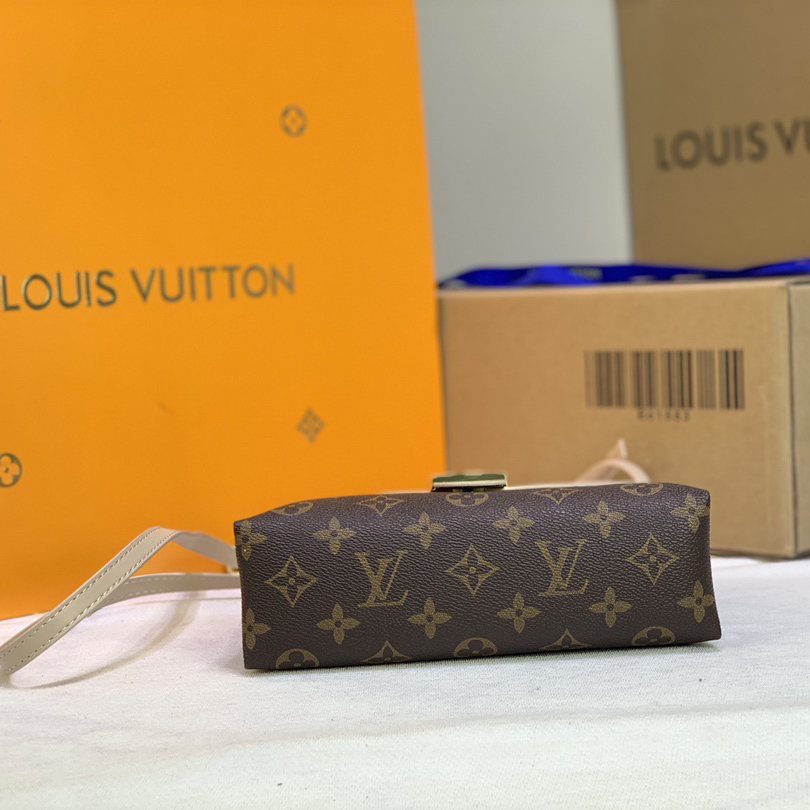Louis Vuitton  Locky BB Handbag  (21x17x8cm)     M43577 - DopestKickz