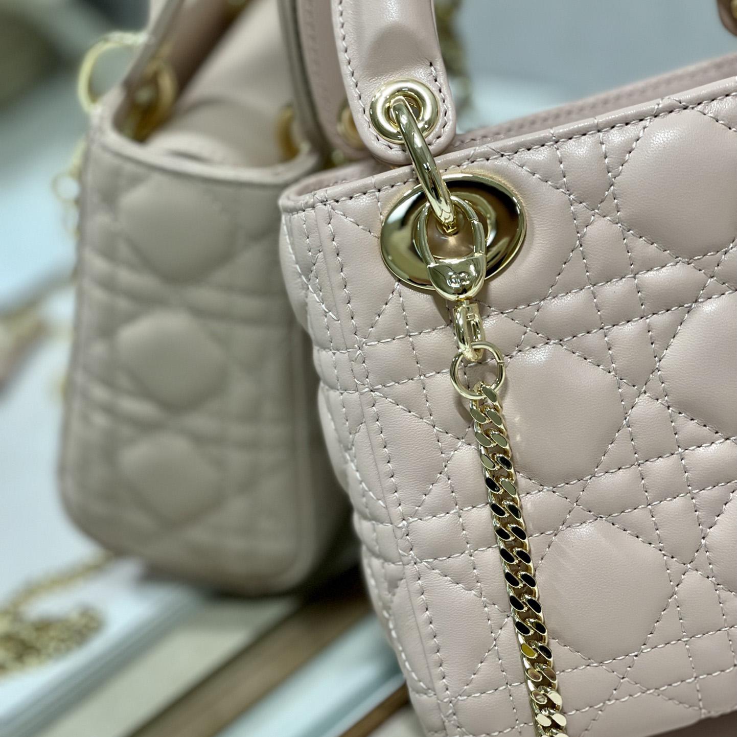 Dior Lady Dior Bag  (17 x 7.5x 14cm) - DopestKickz