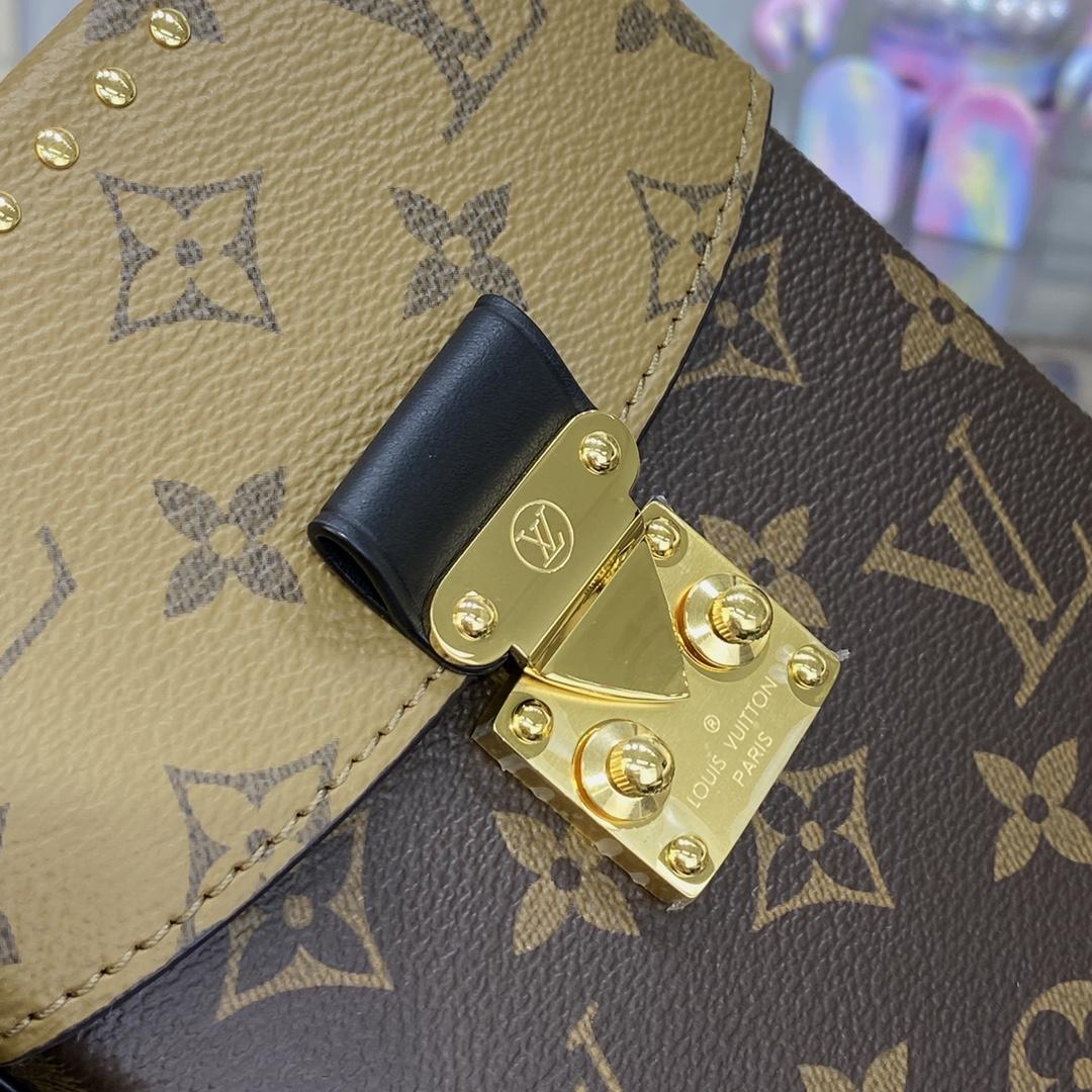 Louis Vuitton Camera Box (12.5 x 17.6 x 6cm)      M82465  - DopestKickz