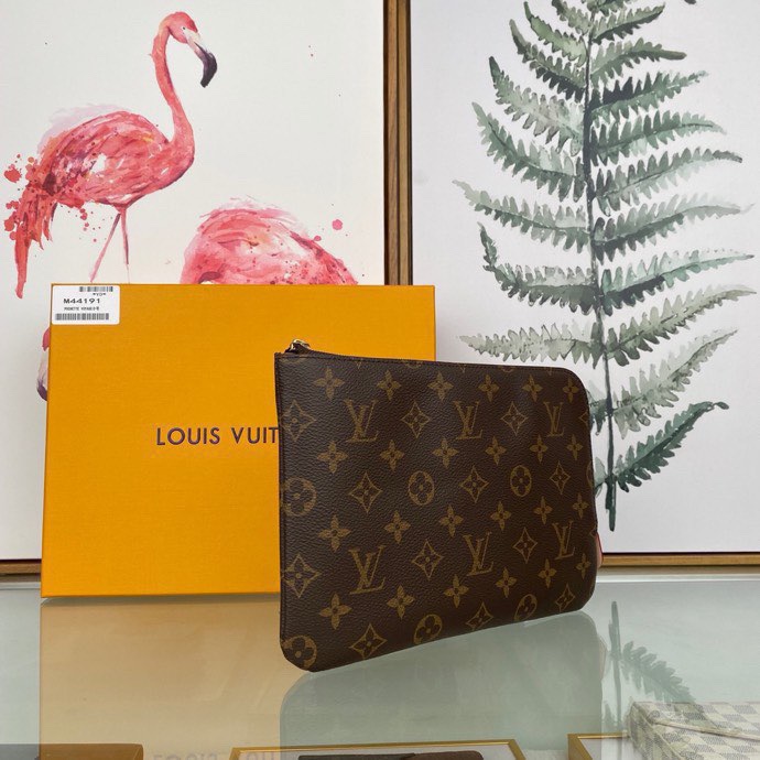 Louis Vuitton Monogram Pouch (24 x 1 x 17cm)M44191 - DopestKickz